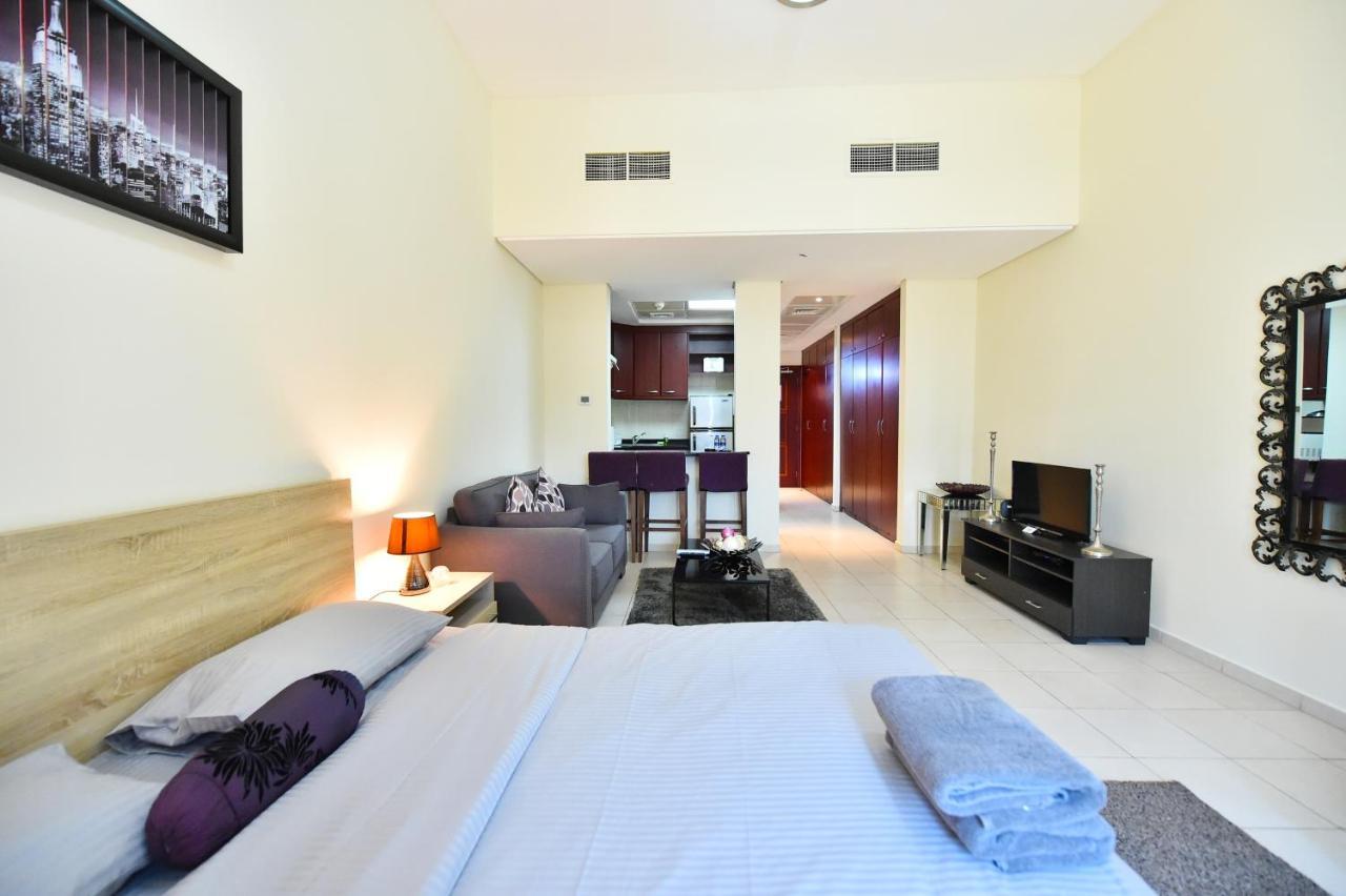 Luxury Escapes - Spacious Fully Furnished Studio Apt - Next To Metro, 5 Mins From Mall - Med46 Дубай Екстериор снимка